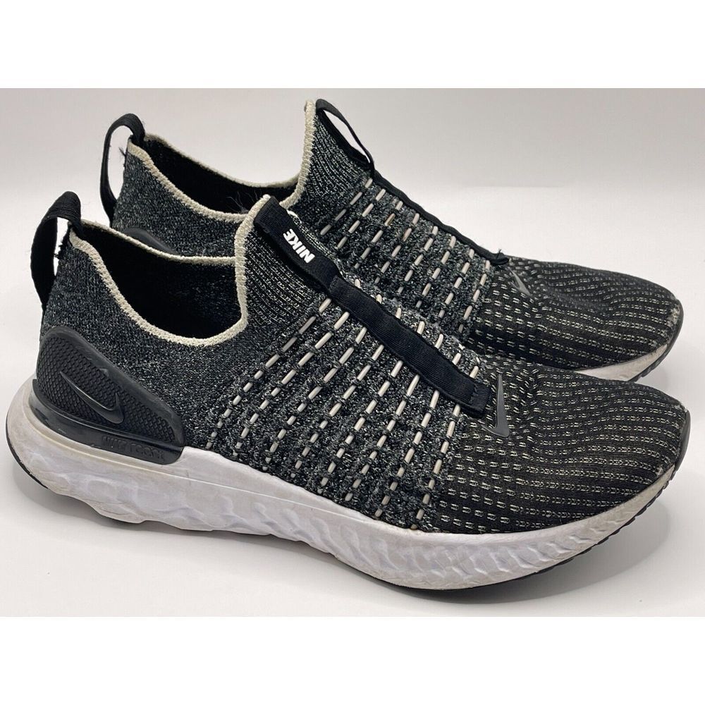 Nike Women's React Phantom Run Flyknit 2 Running Shoes Size 7.5 Black White Oreo